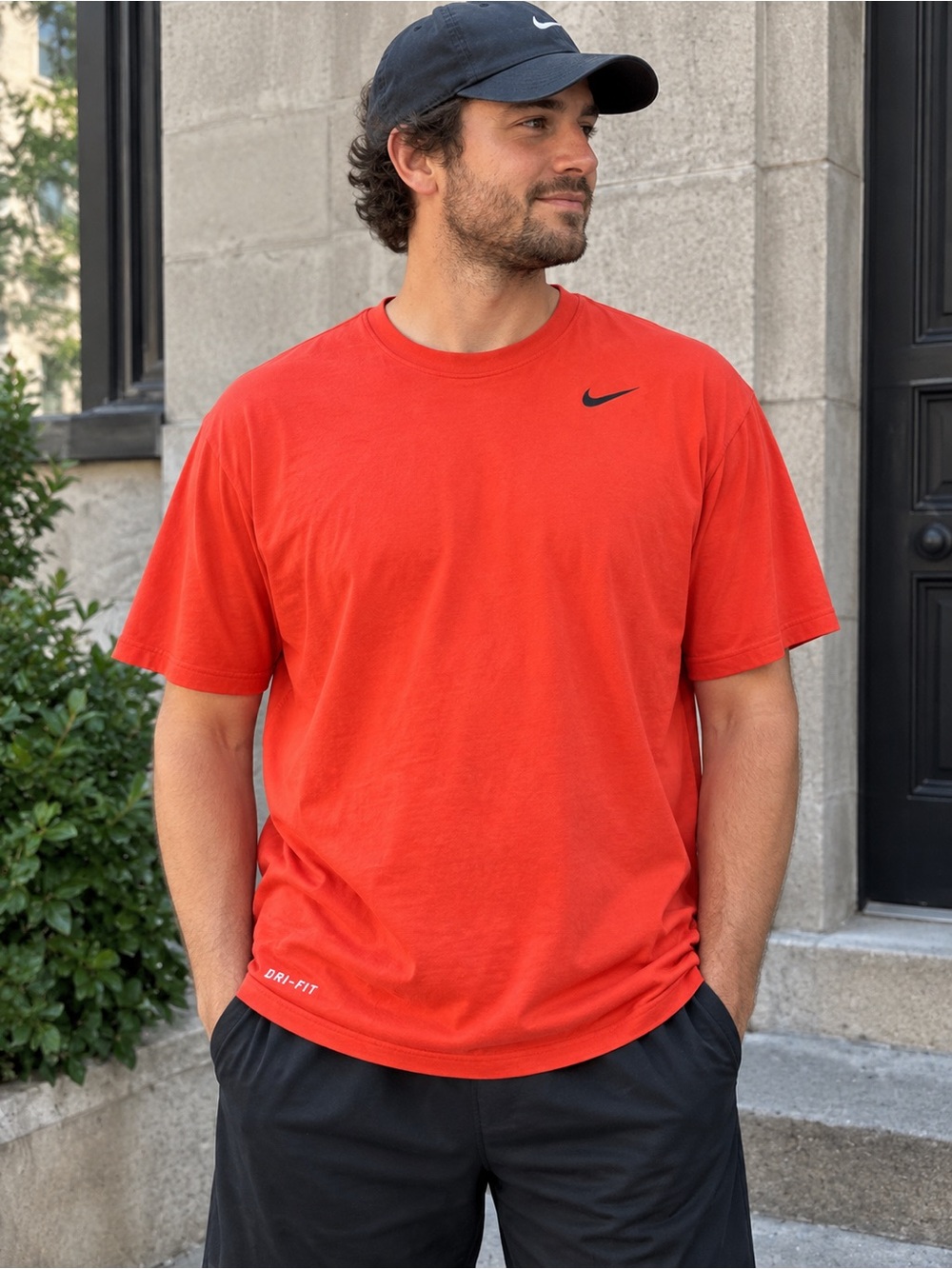 Nike The Tee Dri-Fit Athletic Cut Red | Essential Basic